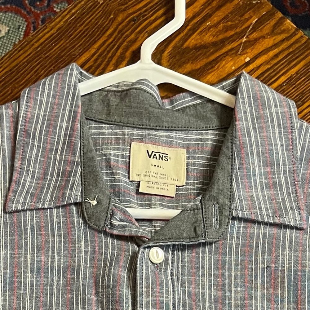 Vans Men’s Button Down Blue/Gray Red Plaid Sz S